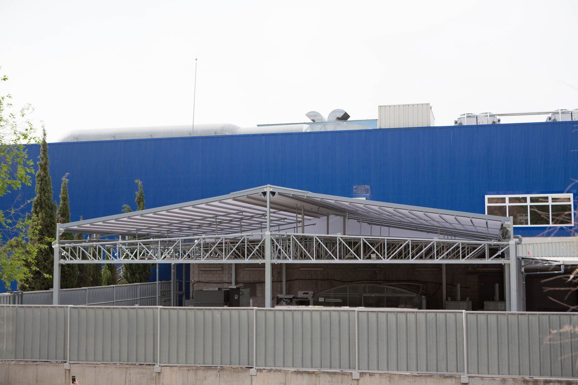 Asgard pergola to cover the exterior warehouse of IKEA